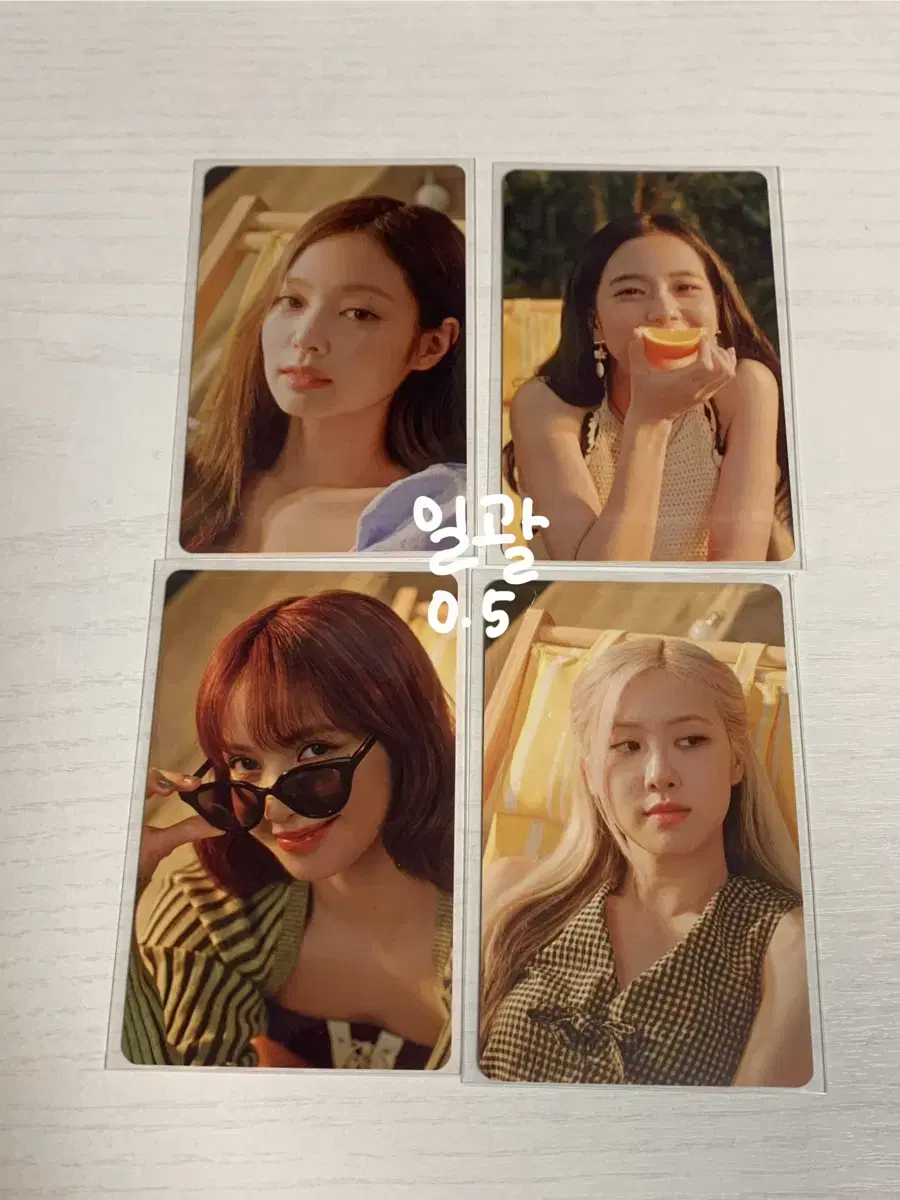 Black Pink photocard jennie jisoo rose lisa Pre-order benefits