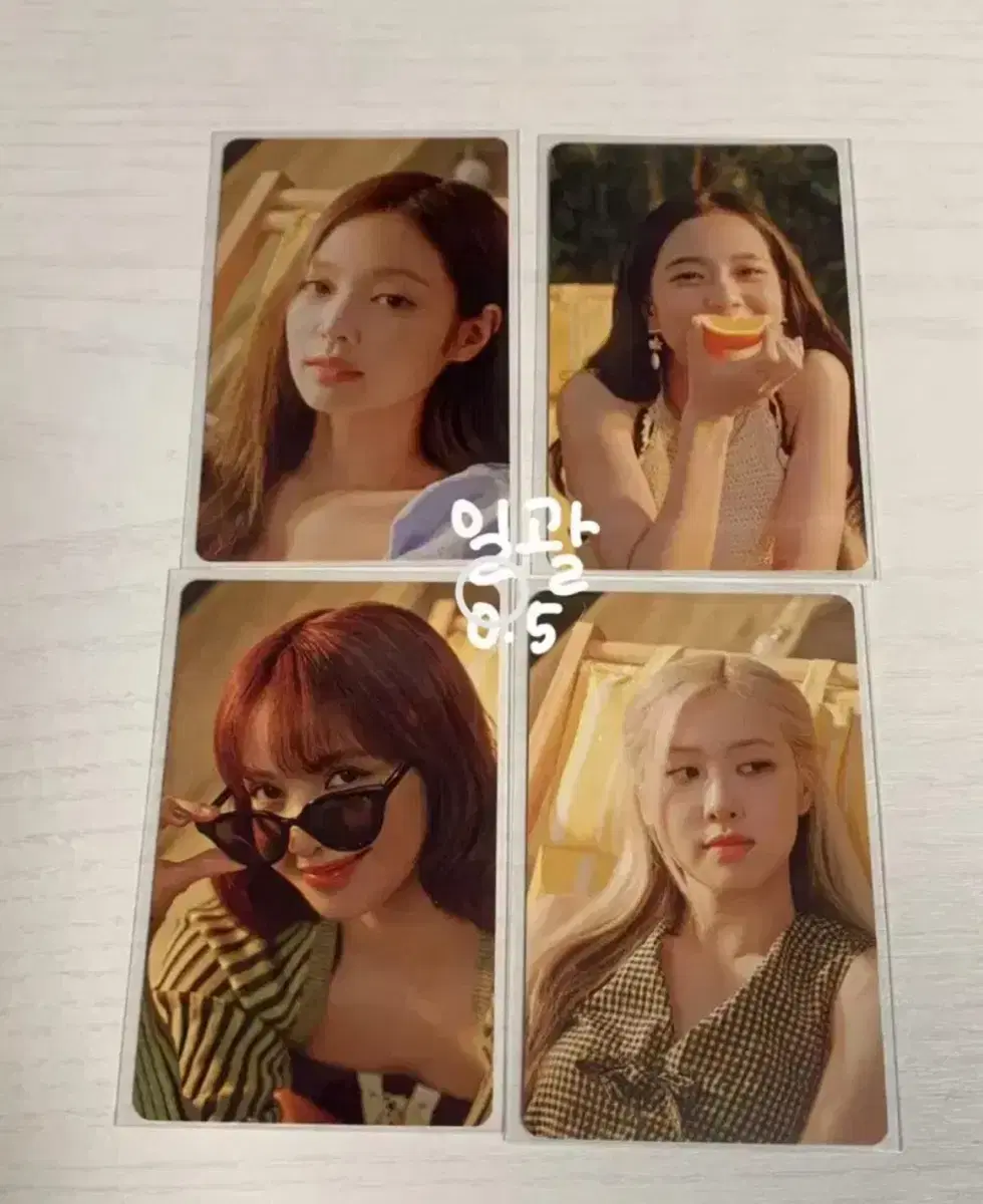 Price drop)Black Pink photocard jennie jisoo lisa Rose