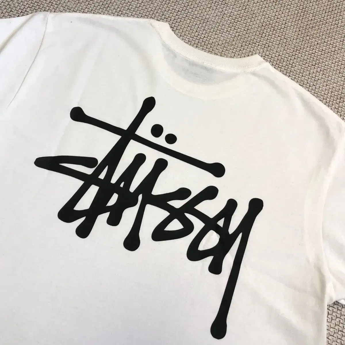 Relief white stussy vahn