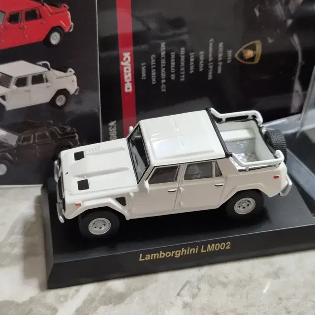 1/64 교쇼 람보르기니 LM002 화이트