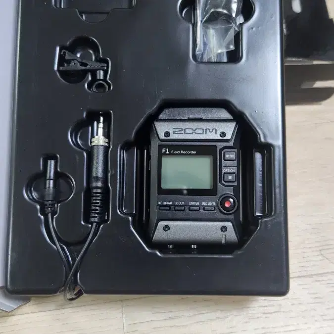 F1 Zoom Recorder 판매합니다