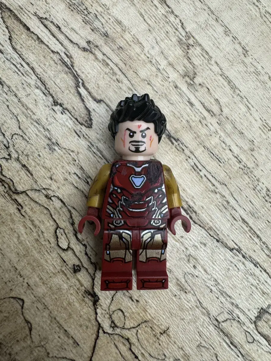 Lego marvel iron man mark 85 damage custom