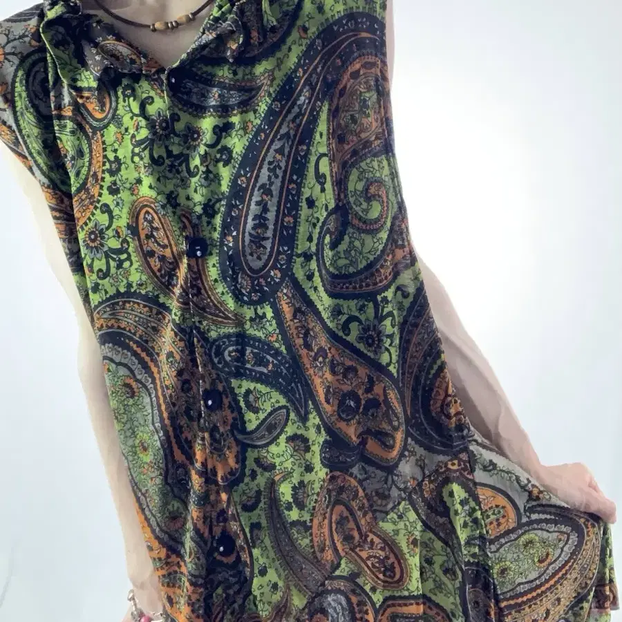 JEJE Oriental Paisley Hong Kong Dress