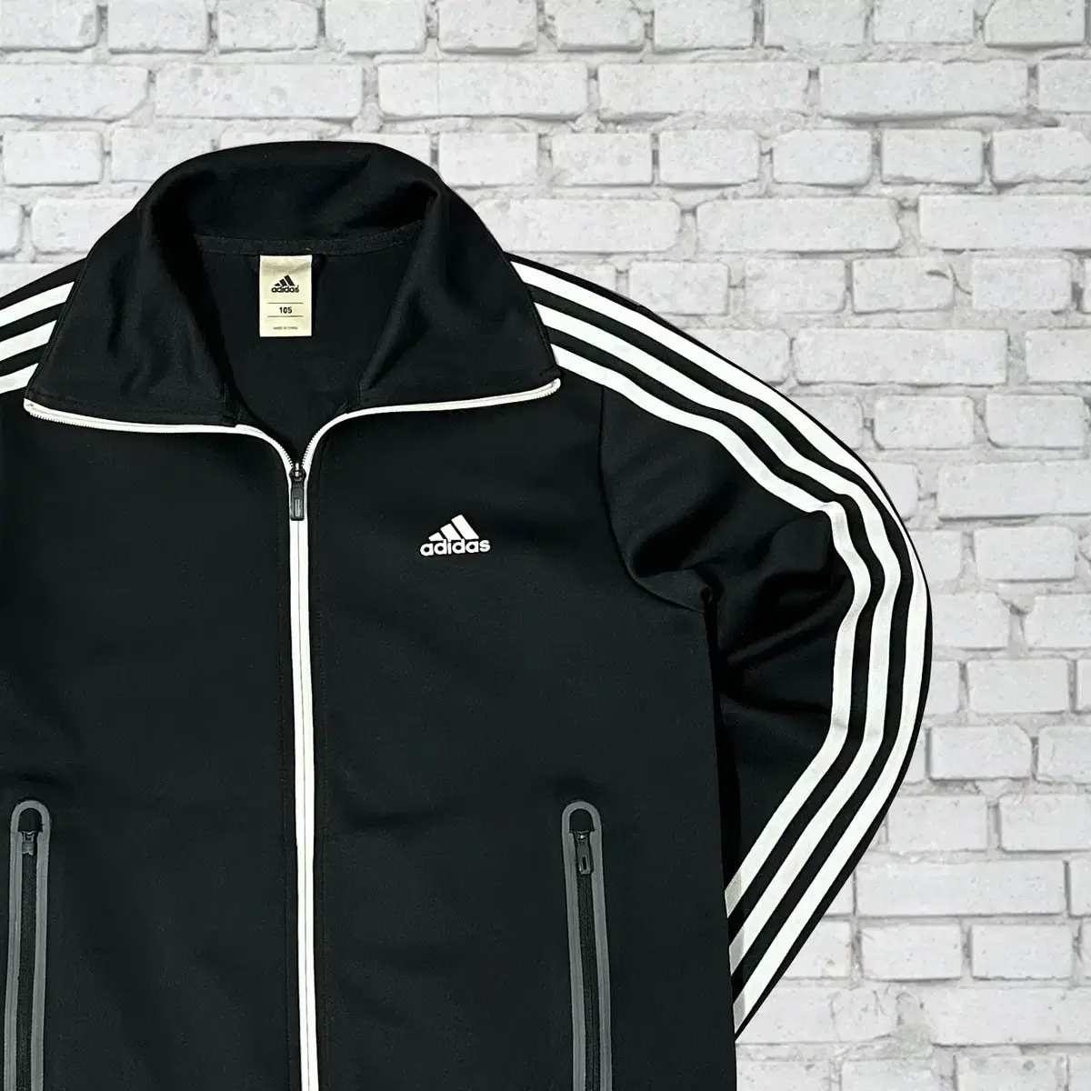 (1138) adidas Vintage Jersey Black 105