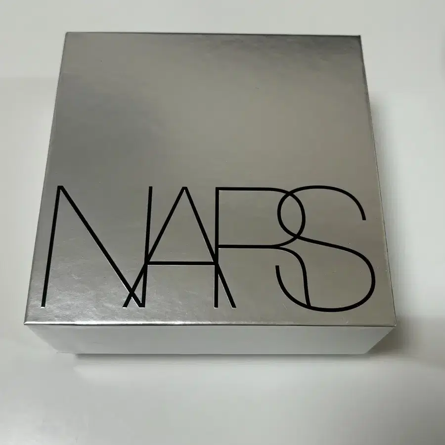 NARS 나스 실버 박스