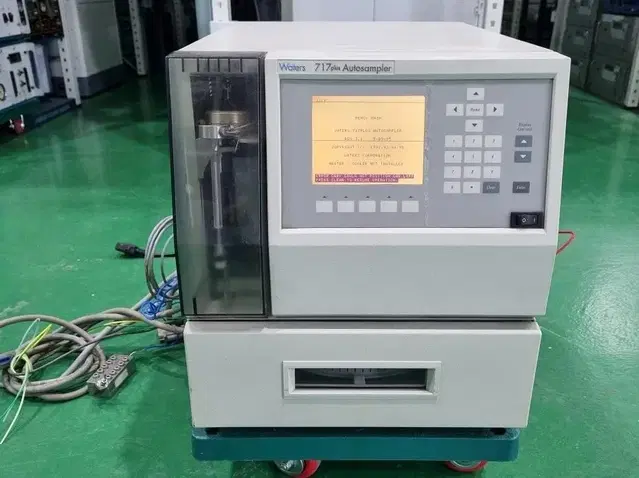 Waters 717 plus Autosampler HPLC.