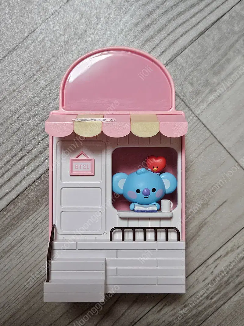 BT21 리틀버디 카페 모형 LED 시계 코야 KOYA