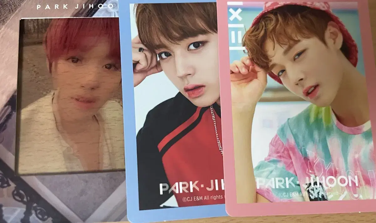 Park Jihoon photocard sells