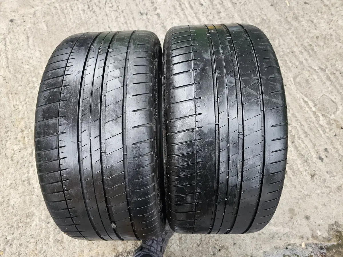 275/30R20  벤츠,  BMW  순정  런플랫타이어 2본