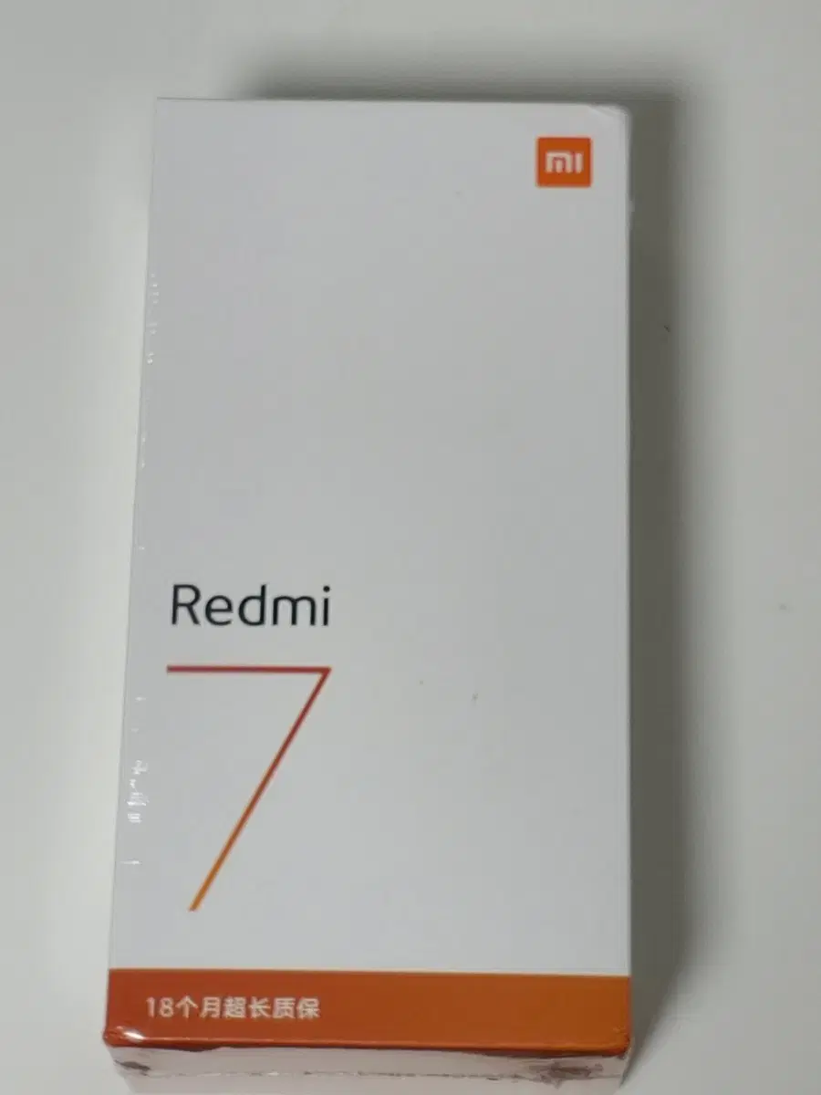 샤오미 스마트폰 Redmi 7 3GB RAM 32GB ROM 비닐미개봉새