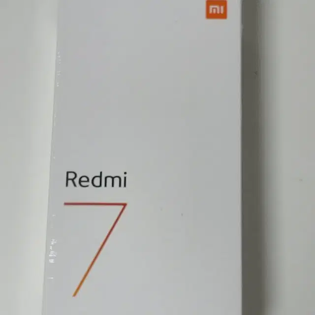 샤오미 스마트폰 Redmi 7 3GB RAM 32GB ROM 비닐미개봉새