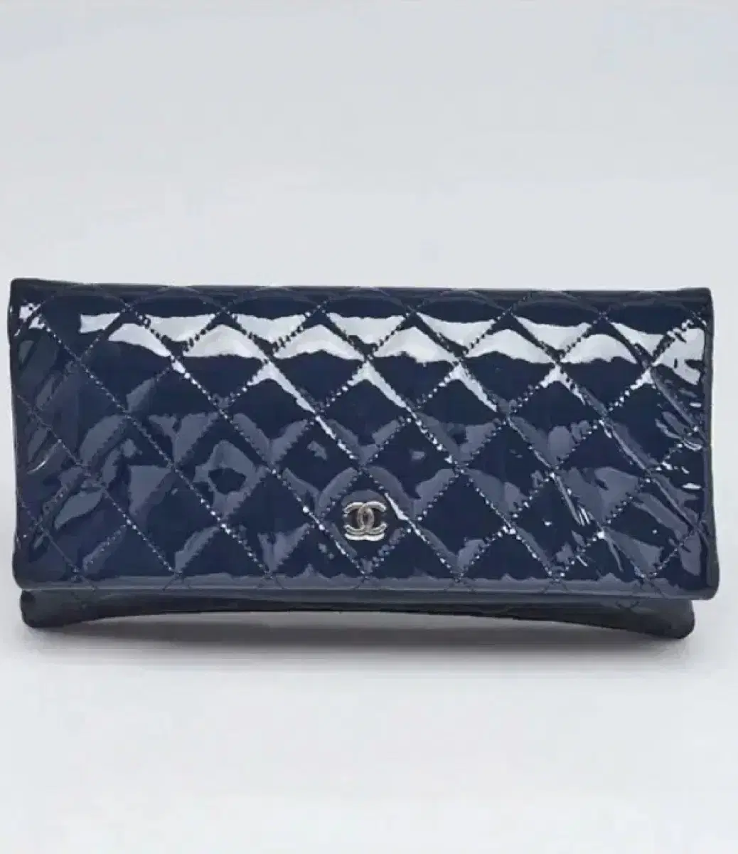 CHANEL Patent Leather Clutch 샤넬 애나멜 클러치_