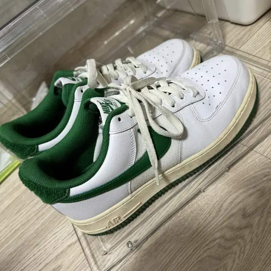 Nike Air Force 1 '07 LV8 Varsity White P