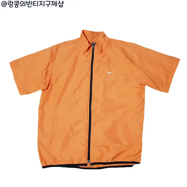 Nike Swoosh Street Short Sleeve Windbreaker