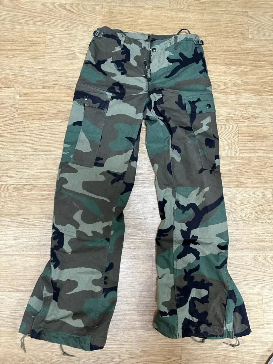 Camouflage zuu MilitaryUS ARMY 80s vintage cargo pants