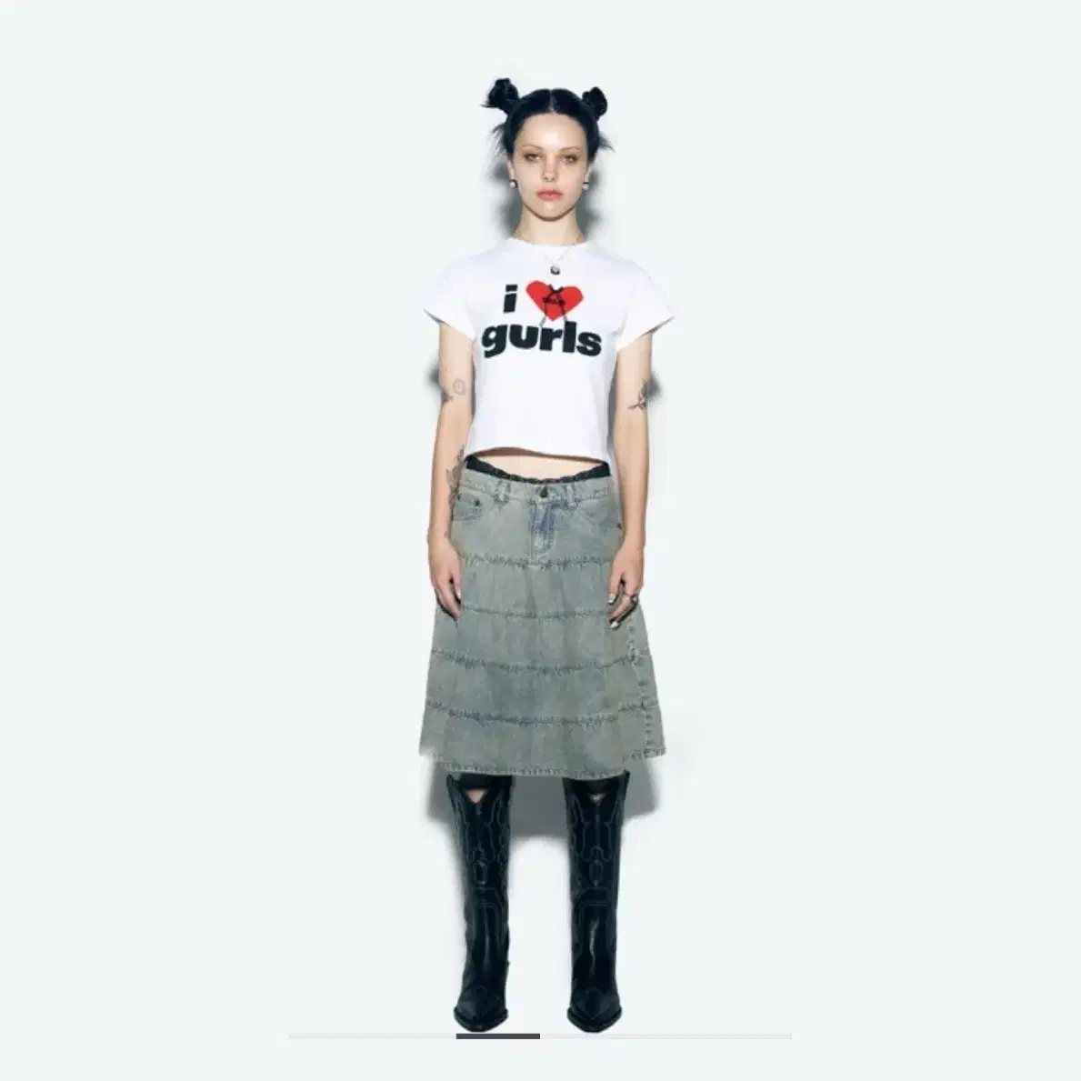 에즈이프캘리 CALIE GURLS T-SHIRT WHITE