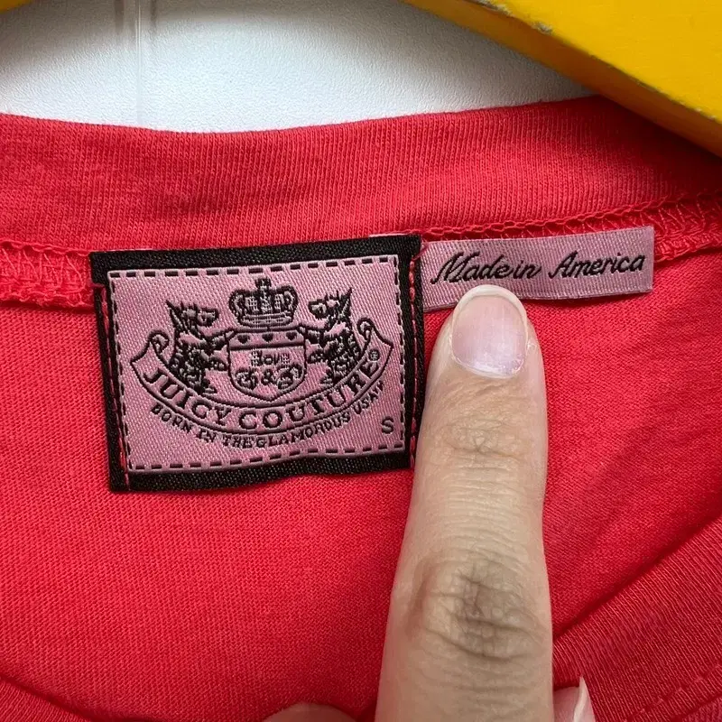 스몰 JUICY COUTURE 쥬시꾸뛰르 금장 로고 프린팅 반팔티셔츠