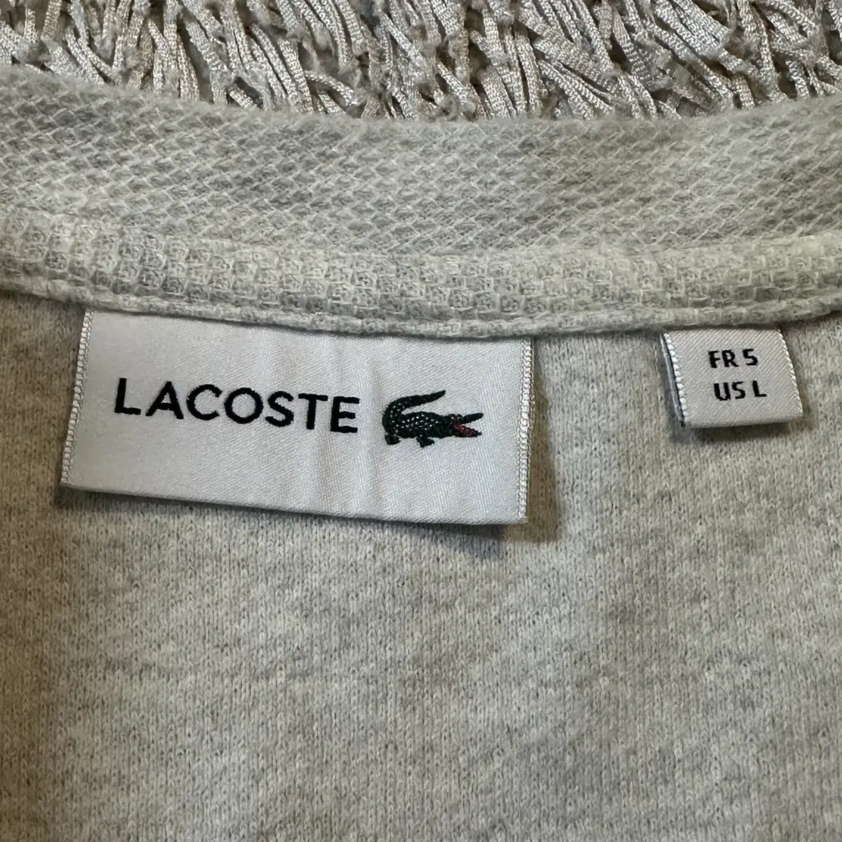 [L] 라코스테 LACOSTE 동일드방레 포켓 반팔 티셔츠 아이보리