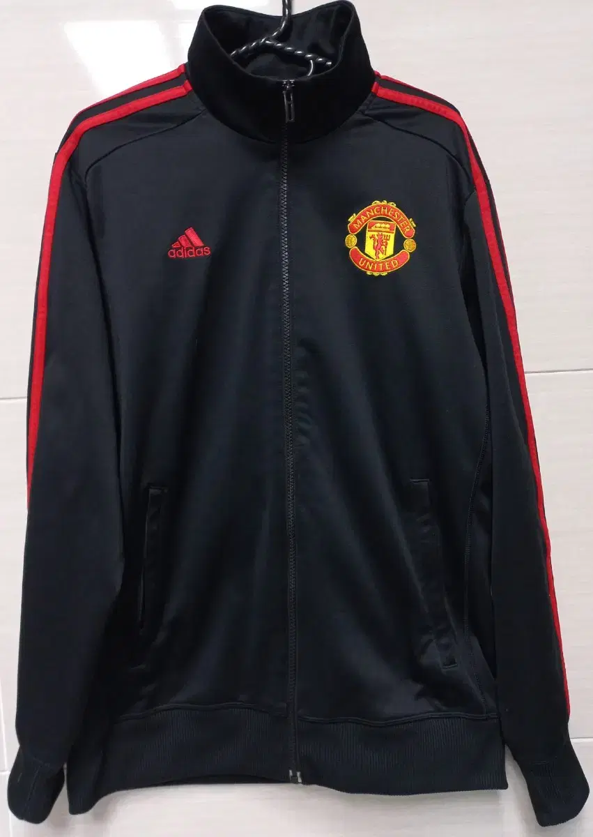 Adidas Man Utd Black Track Top Jersey - Black - Womens 105/XL