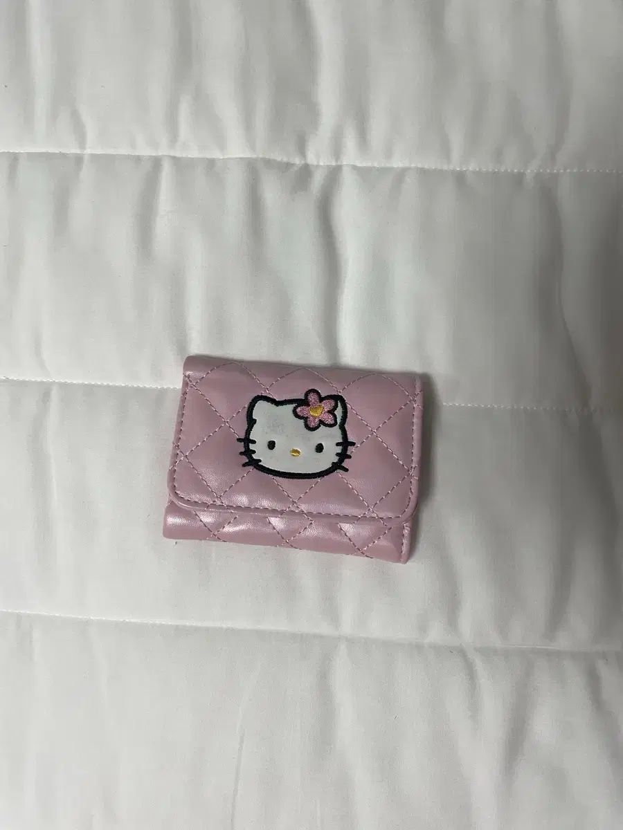 Hello Kitty Qualtree Trifold Wallet