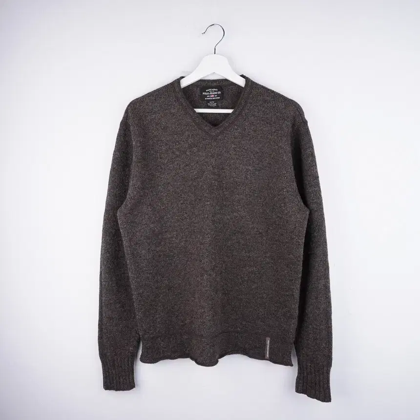 Polo basic logo V-neck wool knit VIZ0723