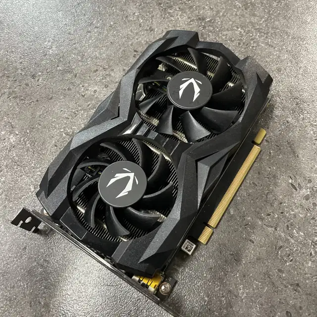 조텍 gtx1660 super