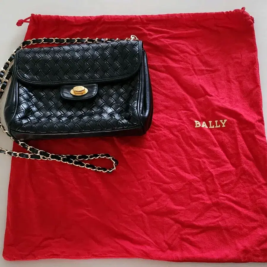 이태리 발리 BALLY 매쉬 가죽 크로스백