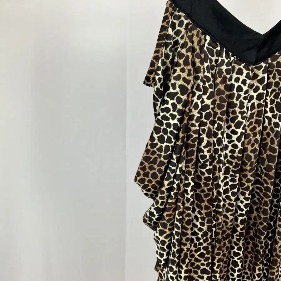 Wild Leopard Onee Gyaru Shirring Dress