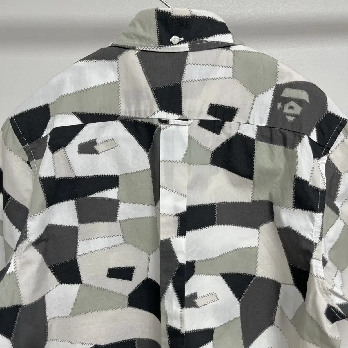 베이프(BAPE) 사루 패치워크 그래픽 반팔셔츠, S