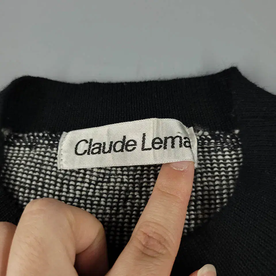 Claude Lema 블랙 화이트 에스닉 문양 패턴 스트라이프 울100