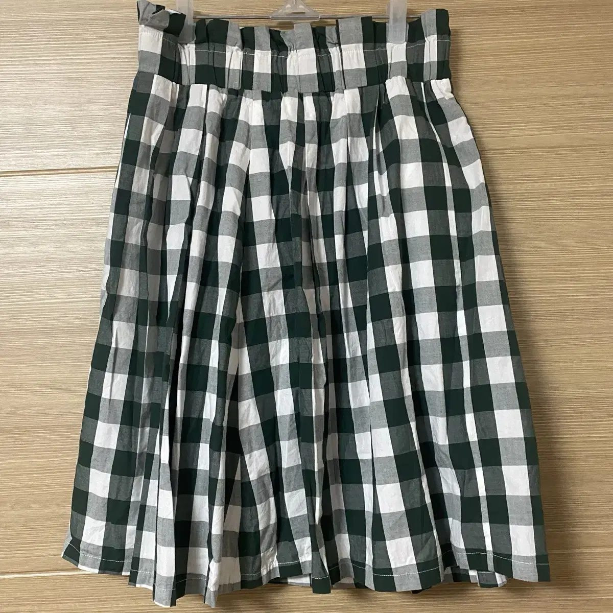 JapanVintage Khaki Green White Check Midi Skirt Skirt Hagumi Look Mori Look Mori Girl