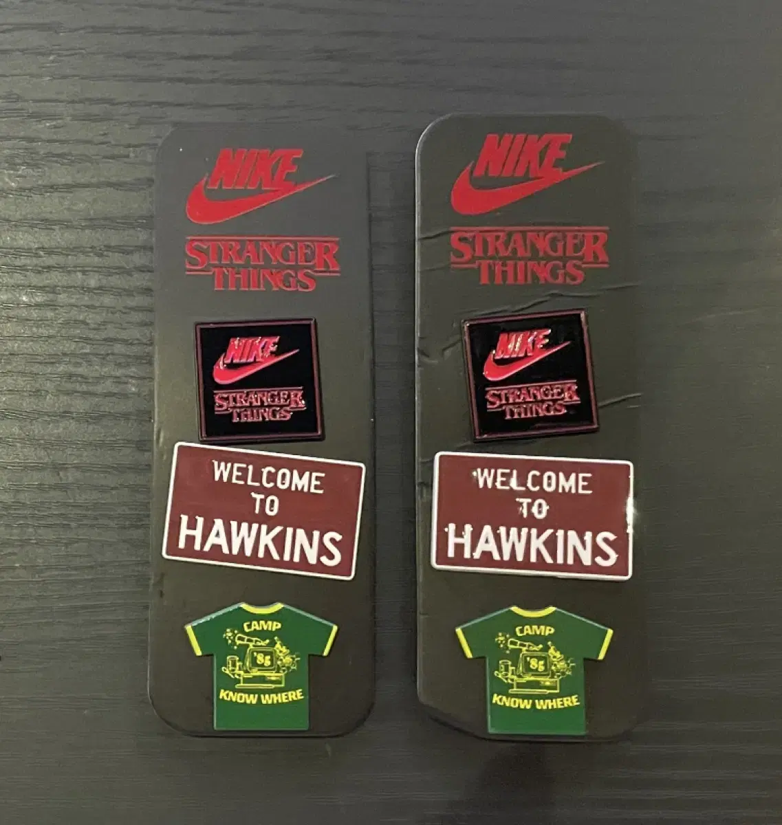 6 Nike x Stranger Things Badges keyring (New)