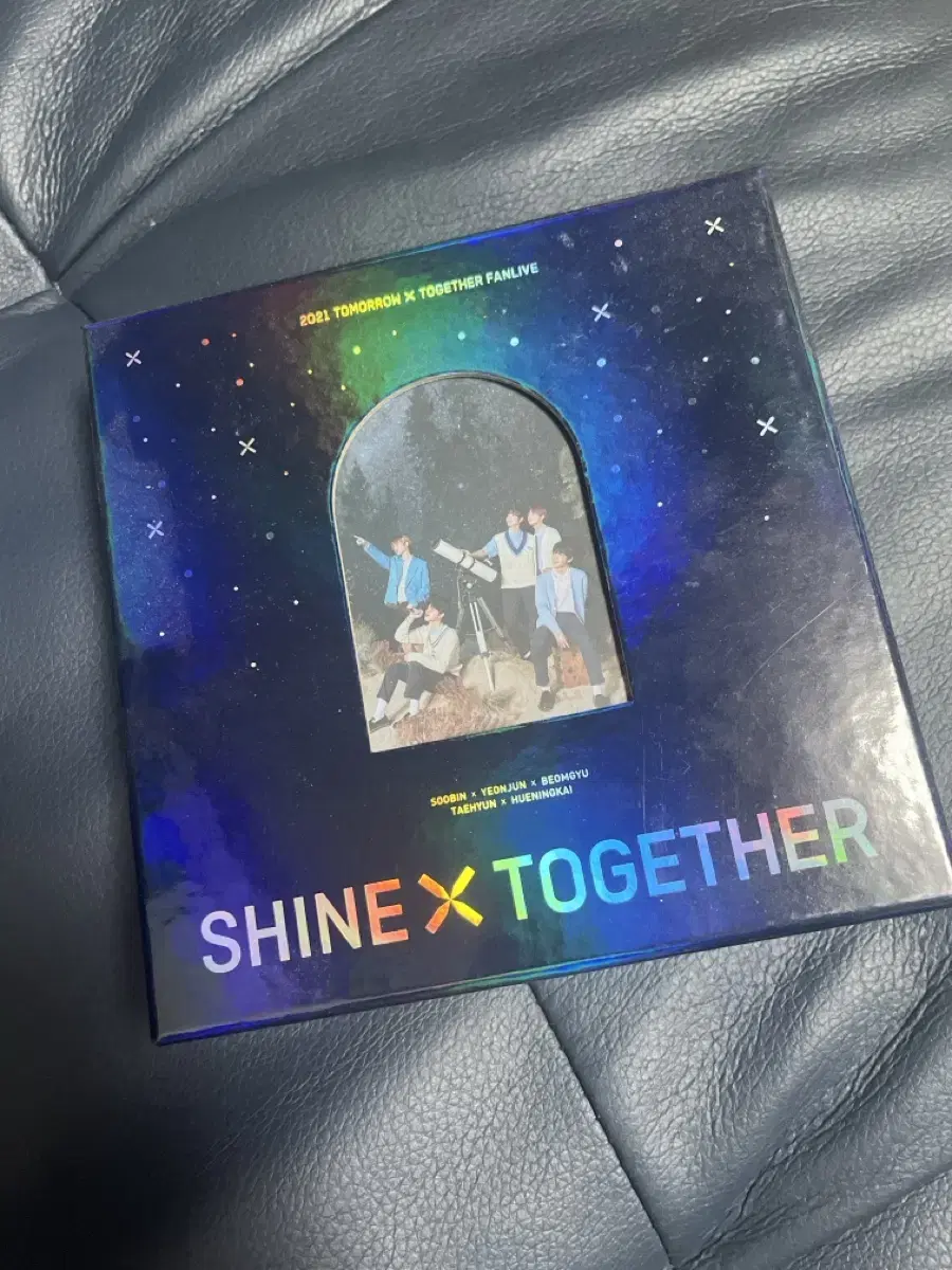 Includes photocard full set 2021 Shine by Together txt fan con dvd WTS