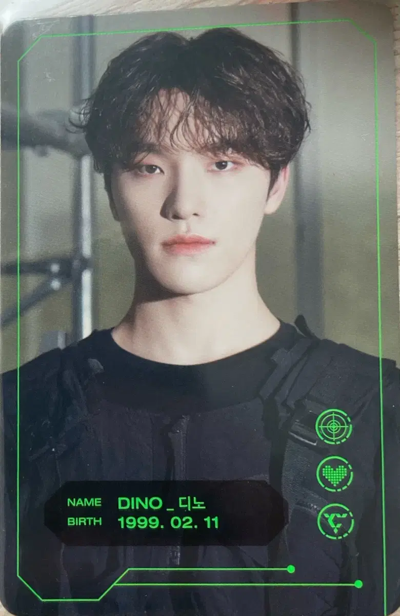 Seventeen dino Membership photocard