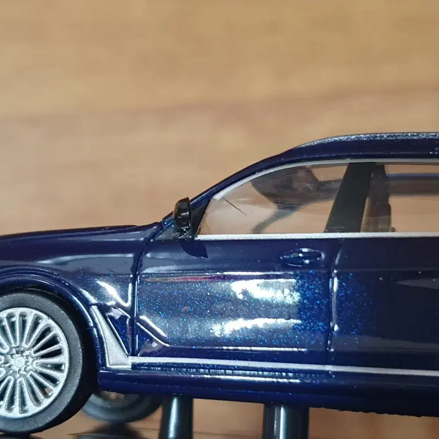 1:64 BMW X7 다이캐스트 미니카