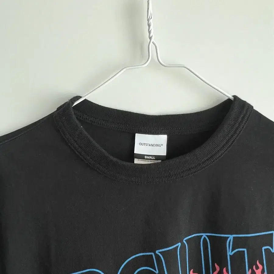 아웃스탠딩 MOT SERIES TEE (CIRCUIT)_BLACK