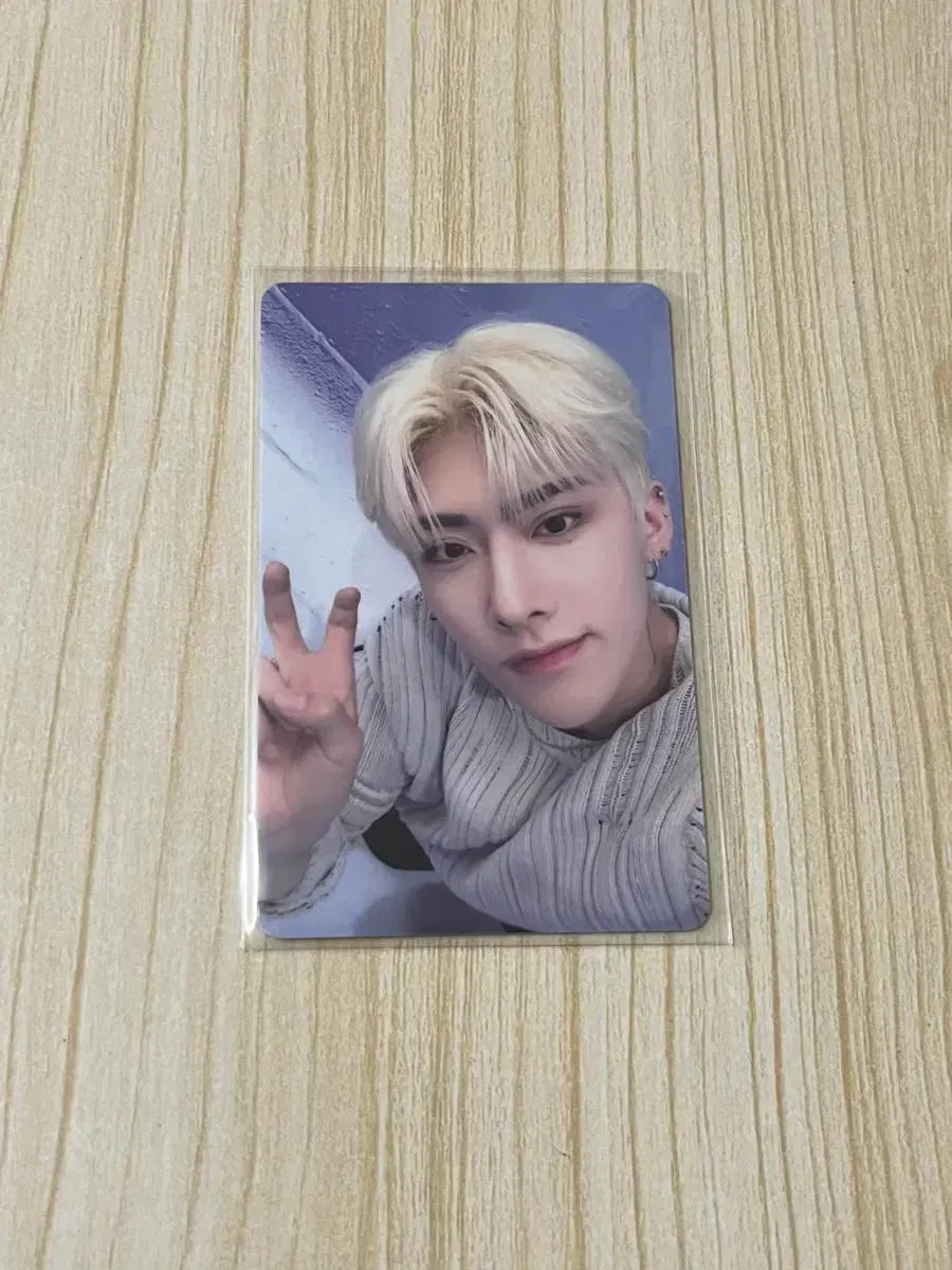 Ricky theModern ld photocard