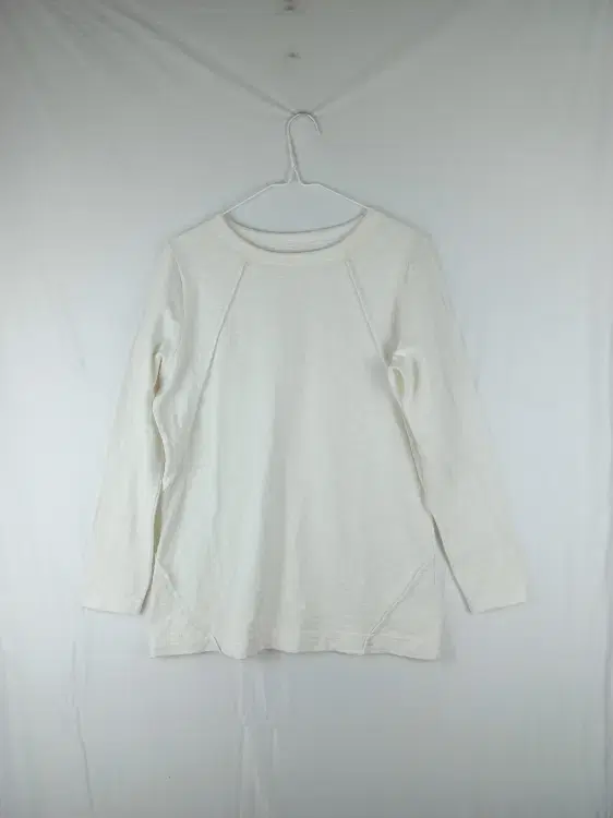 Vintage Ivory Round Neck Long Sleeve 90