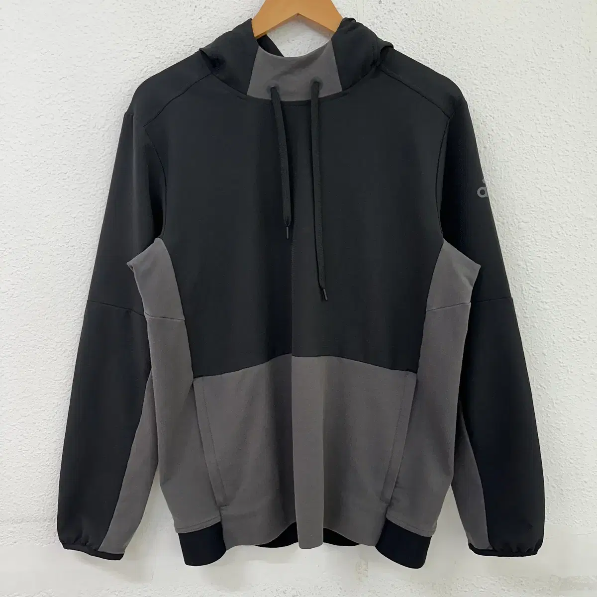 [105] Adidas Men's Functional Color-Blocked Pocket Hoodie N3162