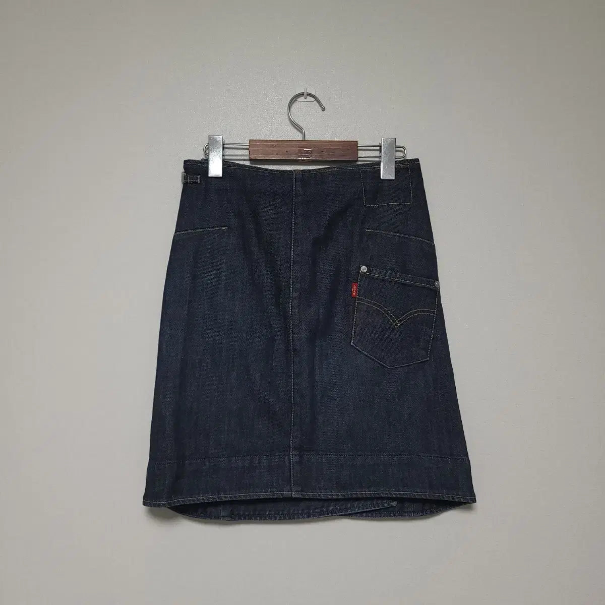 (26) LEVI'S 리바이스 엔지니어드 데님 랩스커트