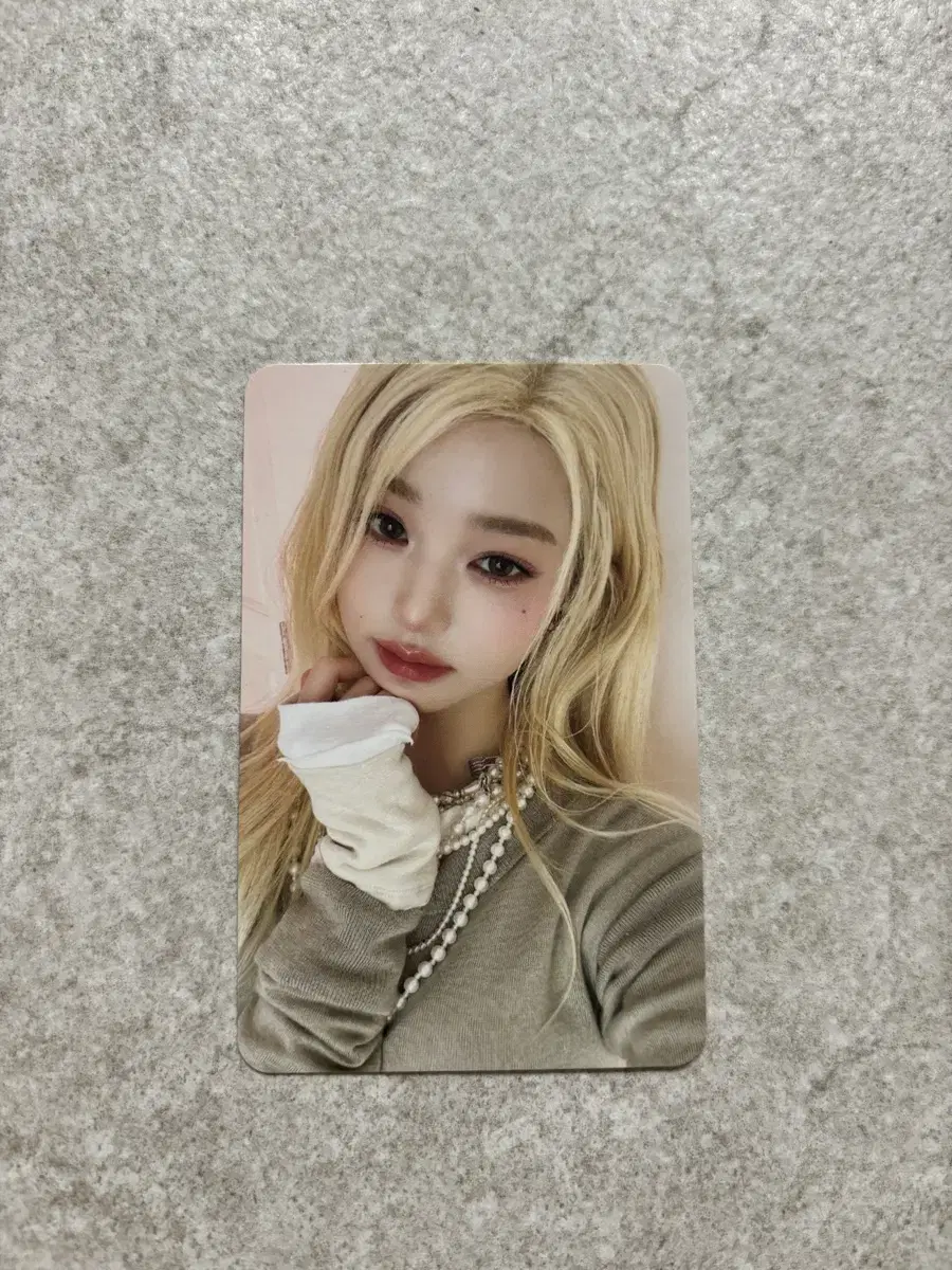 Jang Wonyoung photocard (폭덤) No flaw