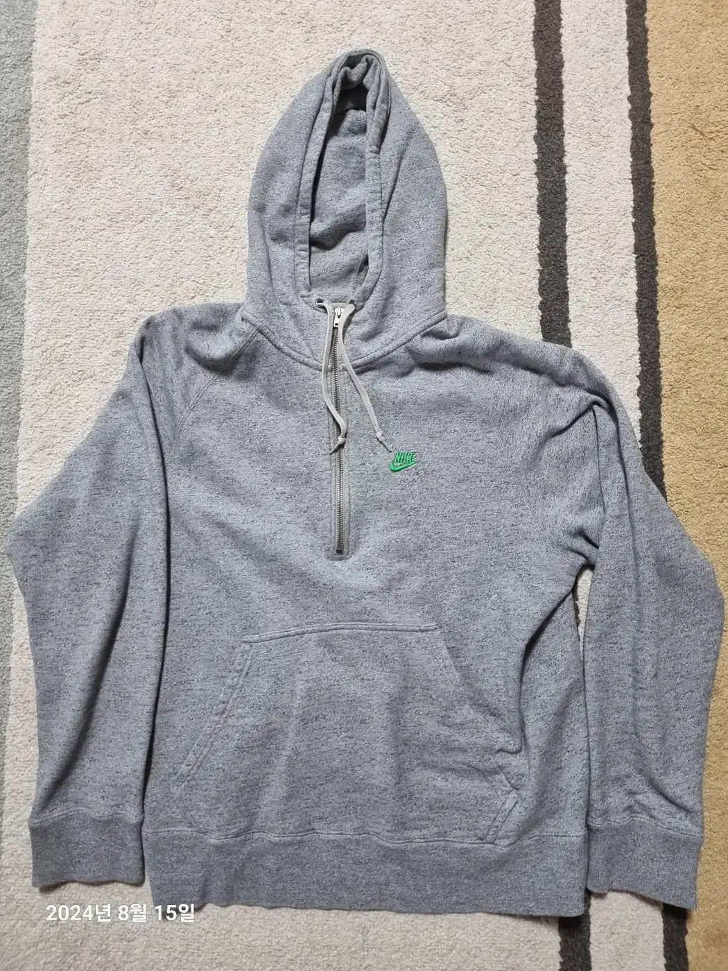 Nike Charcoal Hooded Half-Zip Anorak Size M