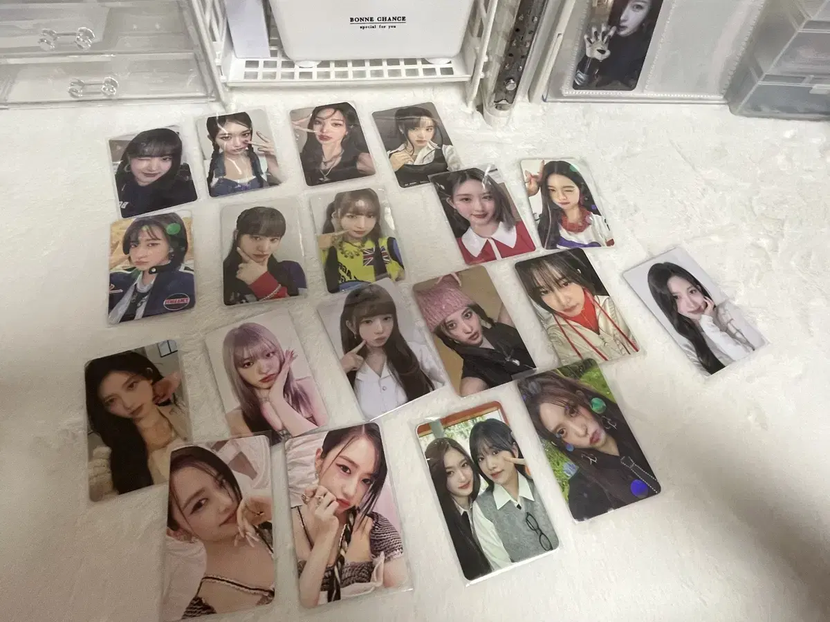 Let's have some photocard and sell them all for 0.05!!!