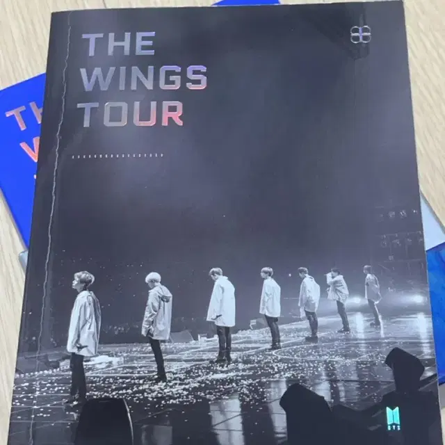 the wings tour 앨범