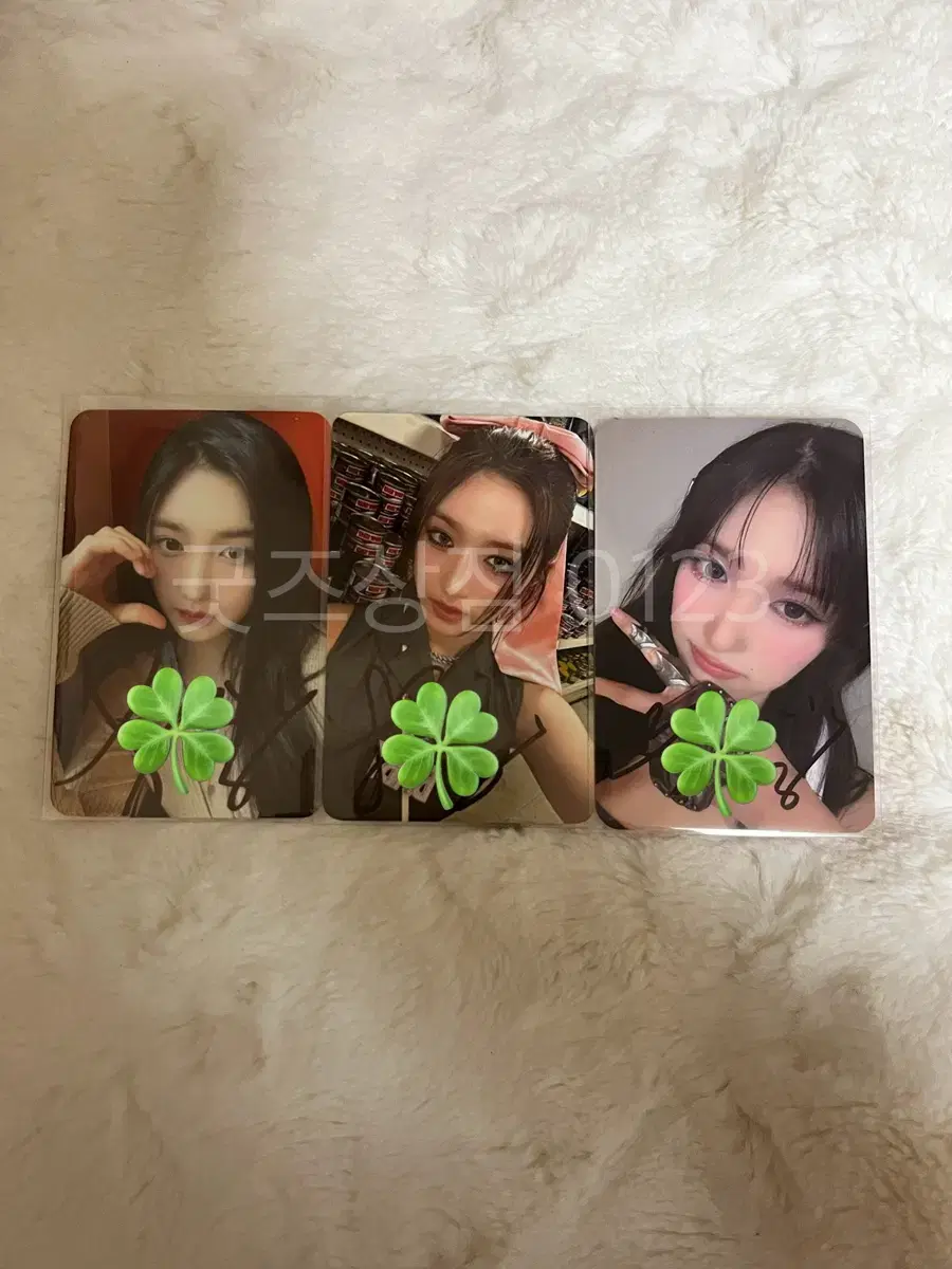 Ive leeseo sign photocard Autographed signature Photocards unreleased photocard fansign Specials