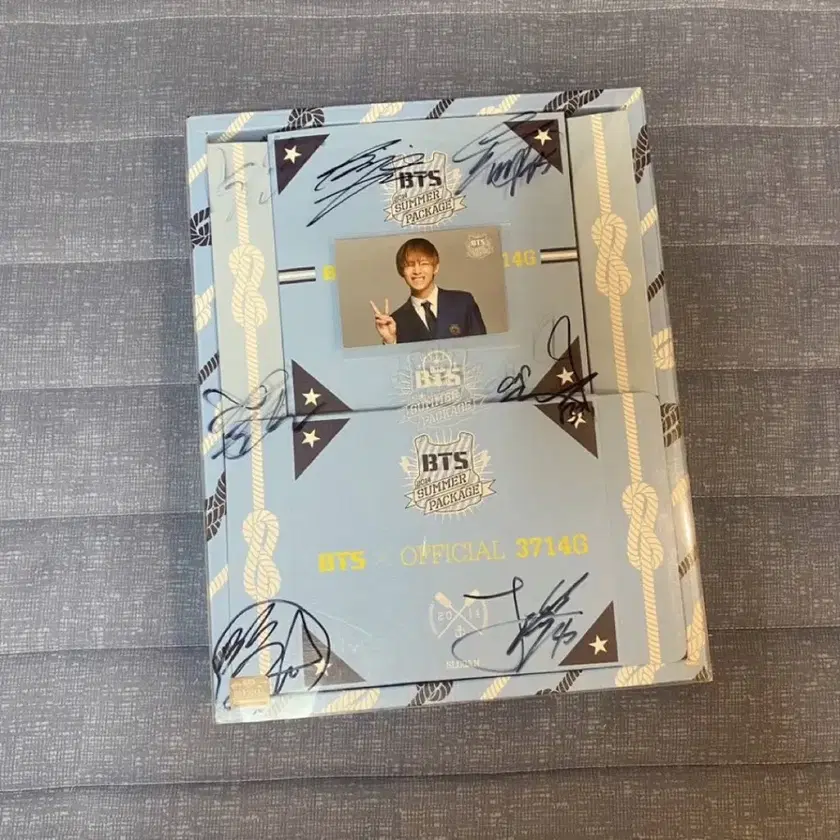 公式 BTS 2014 SUMMER PACKAGE トレカ テヒョン BTS SUMMER PACKAGE 2014 テヒョン トレカ付 公式 BTS 2014