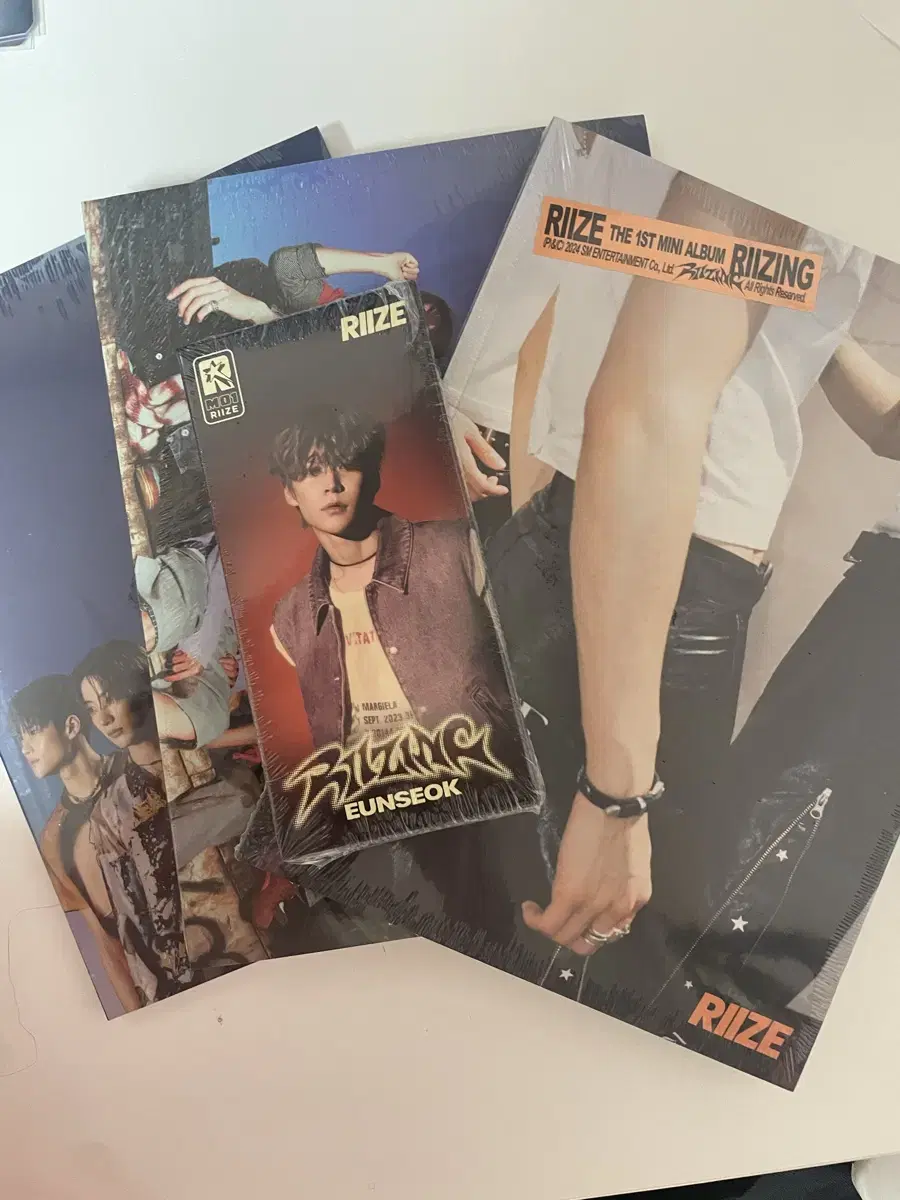 Rize unopened album unopened photopack wts - unsealed also available