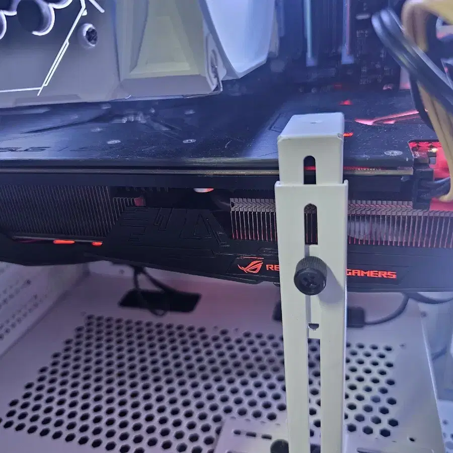 asus strix rx vega 64 (1080급)