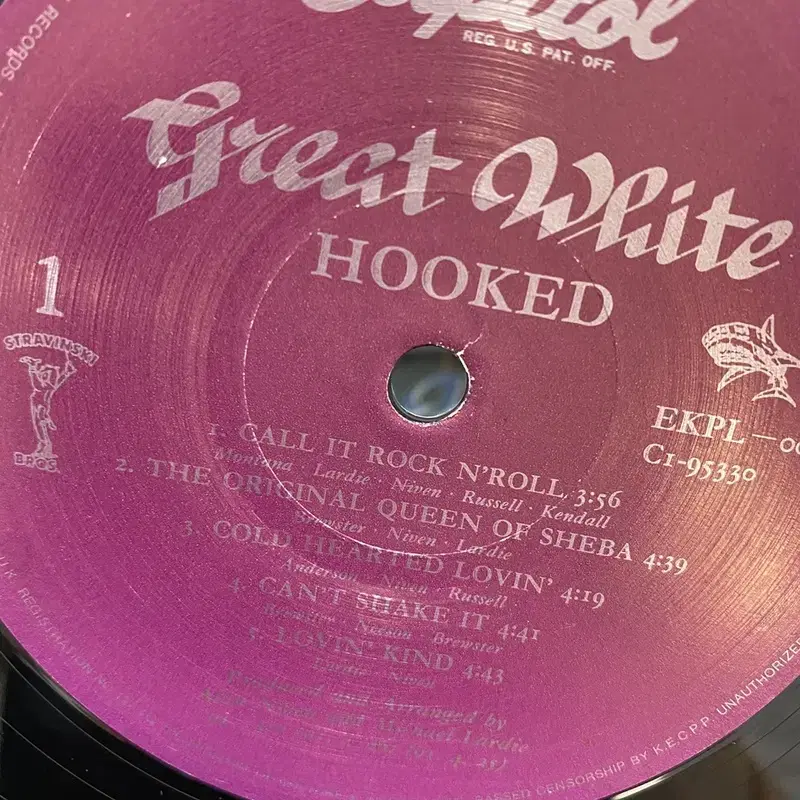 GREAT WHITE HOOKED LP / AA4315