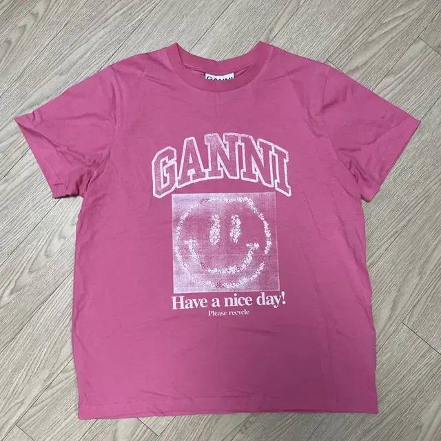 GANNI 티셔츠